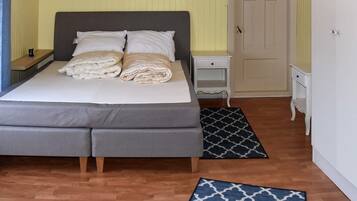 4 bedrooms, individually furnished