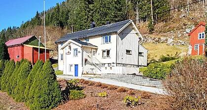 8 Person Holiday Home in Eidsvag