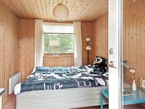 3 Schlafzimmer, Babybetten