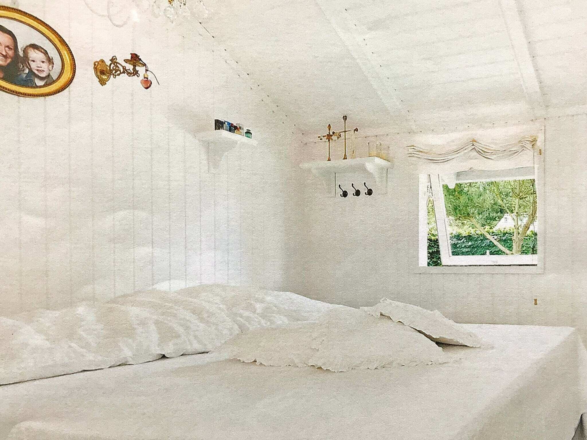 4 bedrooms, cots/infant beds