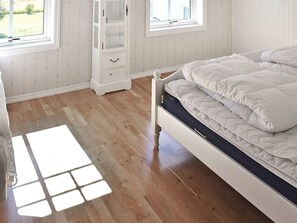 Rumah | 5 kamar tidur dan dilengkapi dengan perabotan berbeda-beda