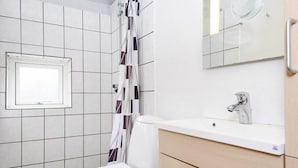 Bathroom - 6 Person Holiday Home in Vemb (Vemb)