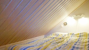 1 chambre, ameublement unique
