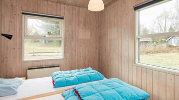 5 bedrooms