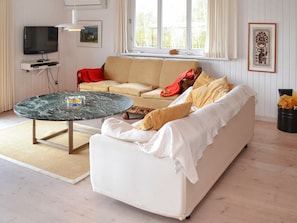 DVD player - Cozy Holiday Home in Funen With Terrace (Middelfart)