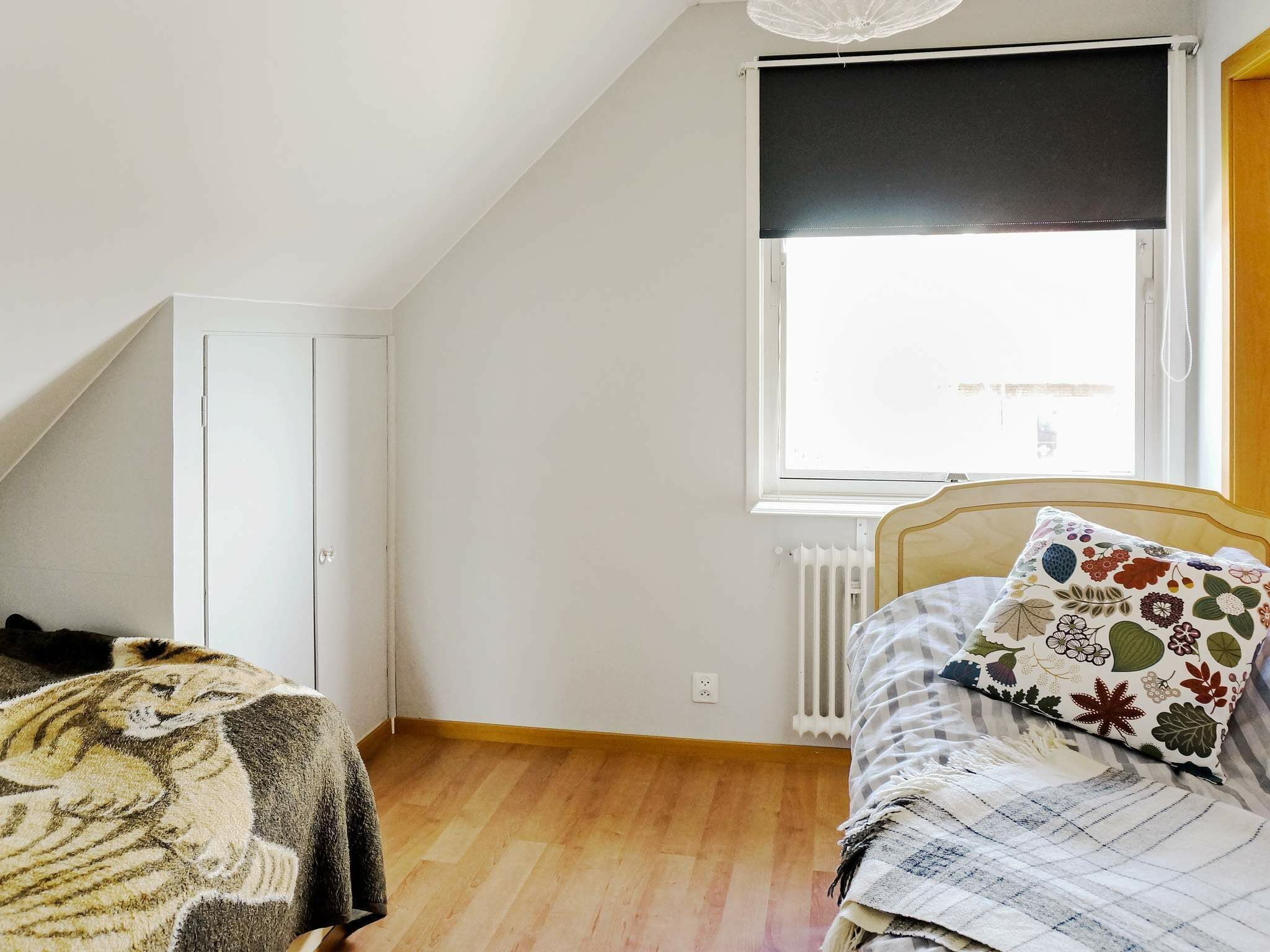 2 bedrooms, individually furnished, bed sheets
