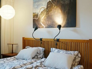 1 Schlafzimmer, individuell eingerichtet