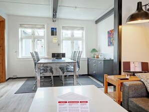 House | Dining