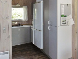 House | Private kitchen | Highchair - Cozy Retreat With Spa - By Traum Ferienwohnungen (Sydals)