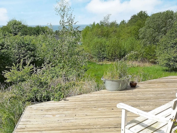 Property grounds - Cozy Holiday Home in Fårevejle With Terrace (Faarevejle)