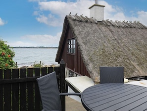 Maison | Vue sur lâeau