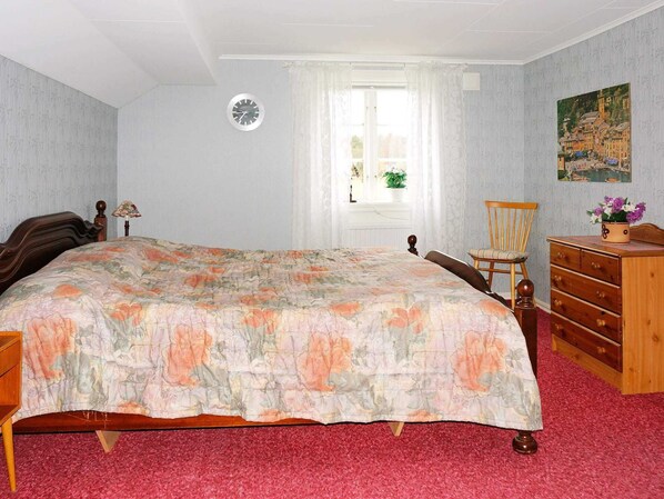 Talo | 2 makuuhuonetta, yksilöllisesti kalustettu, vuodevaatteet