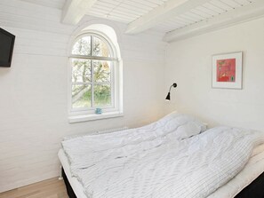 House - Comfortable Holiday Home in Henne With Terrace (Henne)