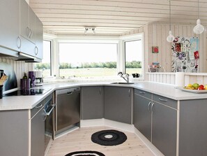 House | Interior - Bright Beach House Retreat - By Traum Ferienwohnungen (Lokken)