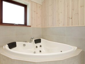 House | Spa treatment