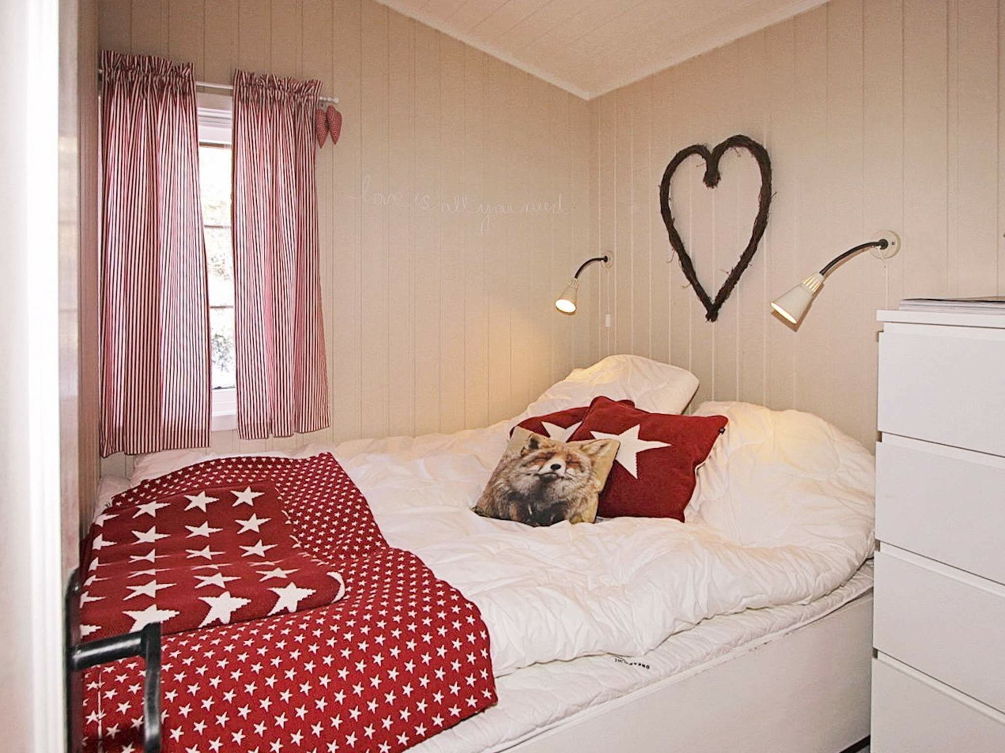 3 bedrooms, individually furnished