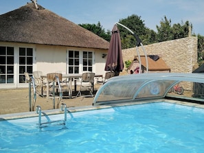 Outdoor pool - Cosy Holiday Home in Skanderborg With Private Pool (Skanderborg)