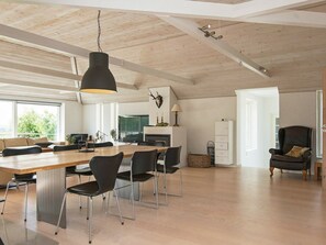 Dining - Cosy Holiday Home in Skanderborg With Private Pool (Skanderborg)