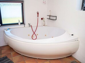House | Spa treatment