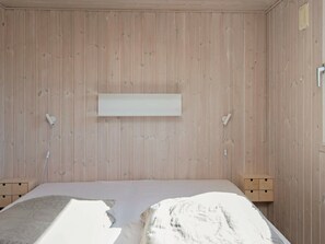 2 bedrooms, cots/infant beds - Captivating Holiday Home in Haderslev near Sea (Haderslev)