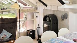 Dining - Tranquil Holiday Home in Væggerløse With Terrace (Vaeggerlose)