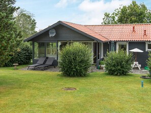 Exterior - 6 Person Holiday Home in Glesborg (Glesborg)