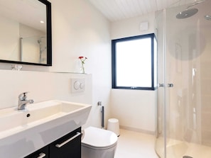 House | Bathroom