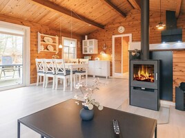 บ้านพัก | ครัวส่วนตัว | เก้าอี้กินข้าวสำหรับเด็ก