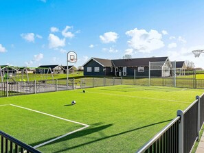 House | Sport court