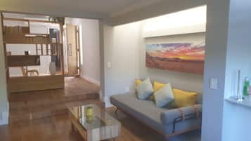 Chalet, 1 Bedroom, Patio, Garden View | Lounge