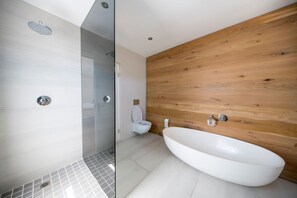 Chalet, 1 kamar tidur, patio, pemandangan kebun | Kamar mandi