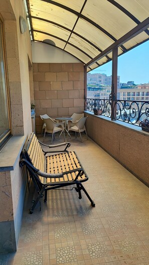 Apartment, 3 Schlafzimmer, barrierefrei, Raucher | Terrasse/Patio