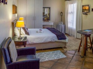 Room, 1 Bedroom, Smoking | 1 bedroom - Room-guest Lodge, Double bed and Sofa be (Gqeberha (Port Elizabeth))