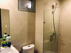 Shampoo - Brandnew 1 Bedroom Apartment at Newport, Pasay Across Naia Terminal 3 With Pool (Pasay)