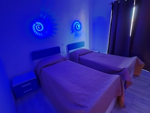 Căn hộ, 2 phòng ngủ, ban công, quang cảnh thành phố | 2 phòng ngủ