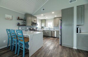 Fridge, microwave, oven, stovetop - Shore Thing - Corolla, Ocean Sands, 60 Yards to Beach, Ocean View, Pool, Hot Tub, Pets OK (Corolla)