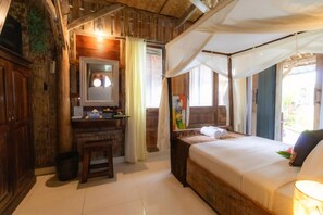 Rom, 2 soverom, balkong, fjellutsikt | 2 soverom og strykejern/-brett