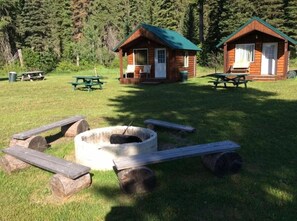 Terrace/patio - Clear Sky Resorts Deluxe 2 Bedroom Cabin (Essex)