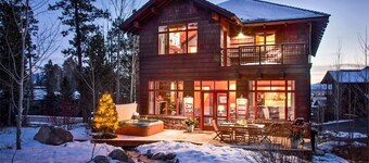 Outpost: Granite Ridge Lodge 1: Private Hot Tub
