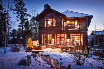 Outpost: Granite Ridge Lodge 1: Private Hot Tub