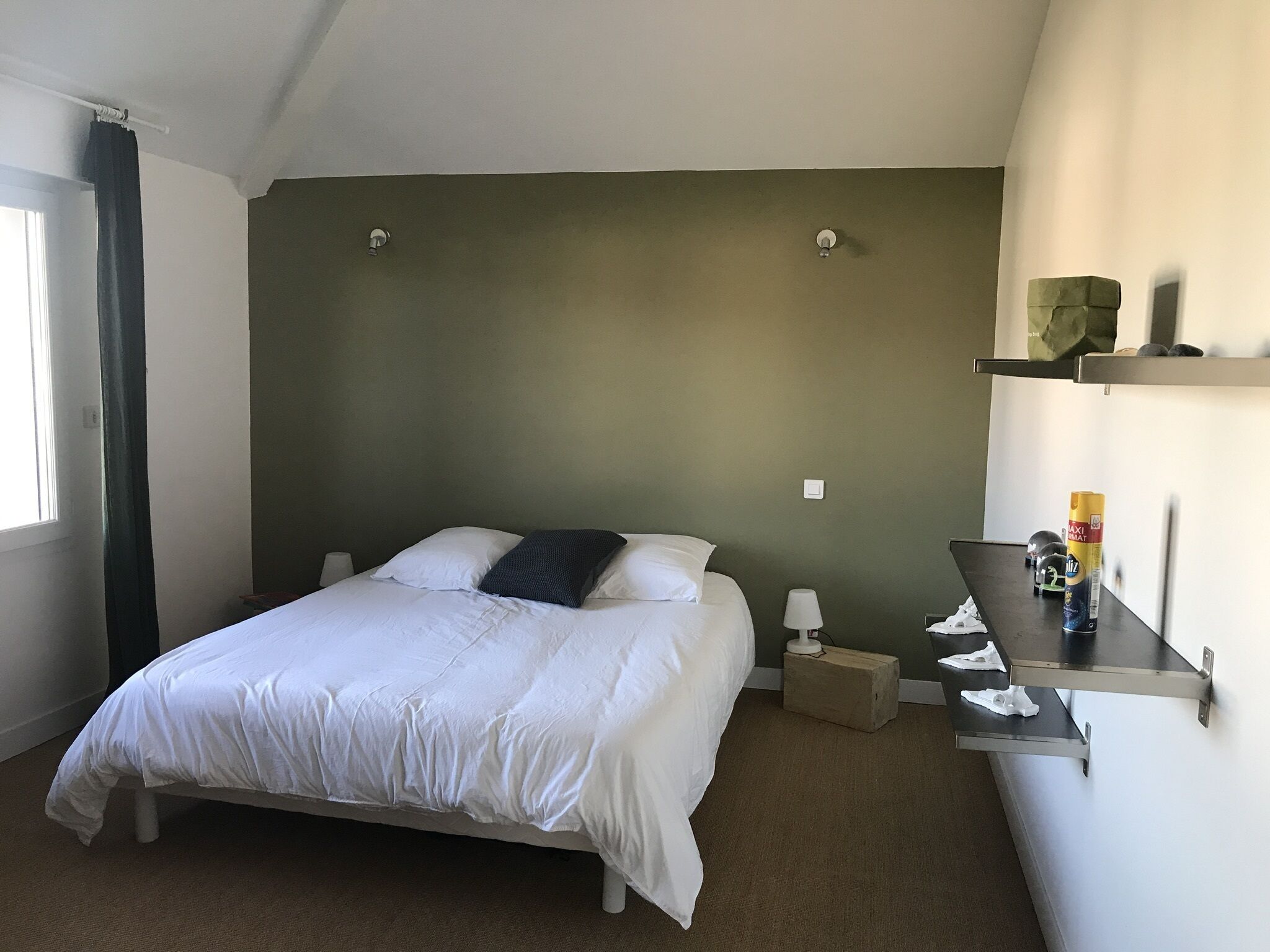 House swimming pool jacuzzi 10 people 10 minutes from the beaches