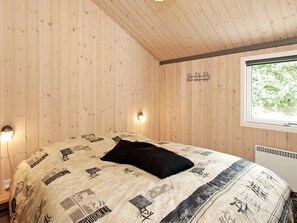 4 bedrooms