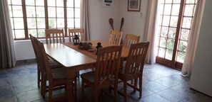 Casa, 5 quartos, para fumantes, piscina particular | Opções para refeição