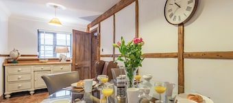 The Stables - UK30946