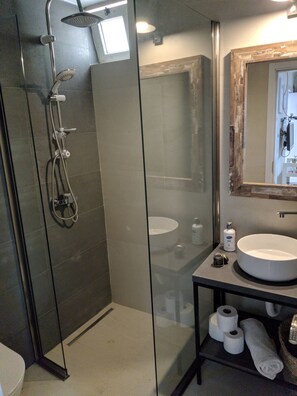 Family Studio Suite | Bathroom - Casa Mia (Ulcinj)