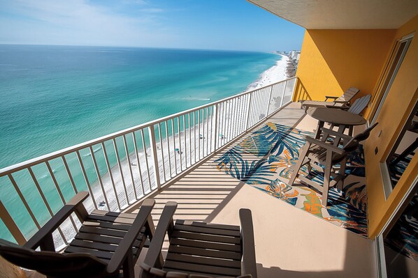 Condo, varias camas, balcón (Treasure Island 1405) | Vista desde la habitación