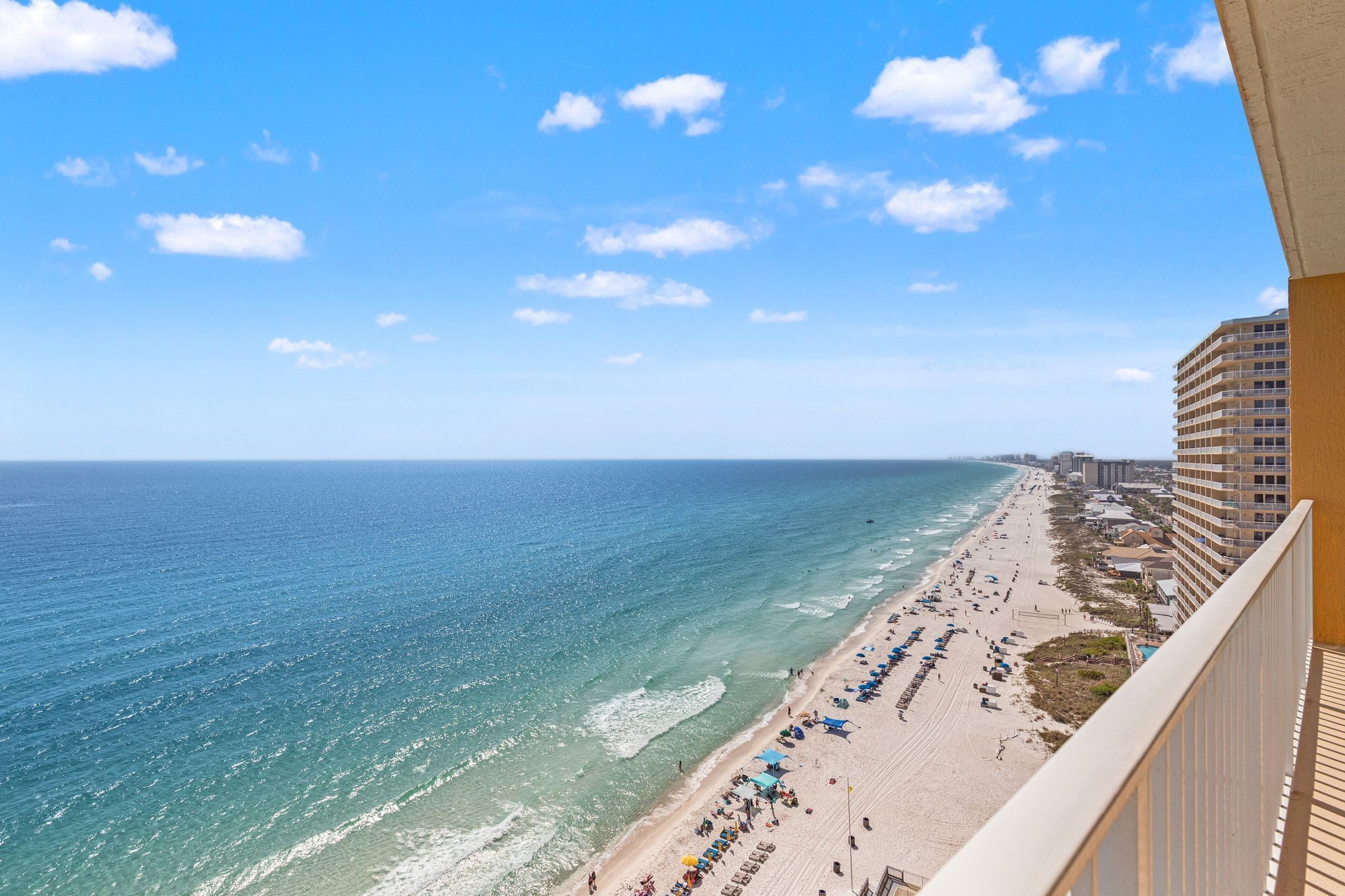 Condo, várias camas, acesso à piscina | Praia | Na praia 