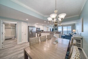 Dining - Treasure Island 1606 (Panama City Beach)