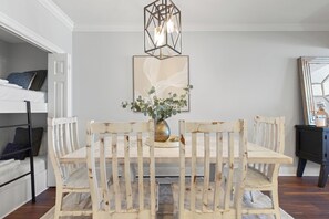 Condo, Multiple Beds, Pool Access | Dining
