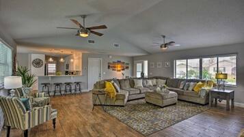 House, Multiple Beds, Private Pool, Pool View | Living room | TV